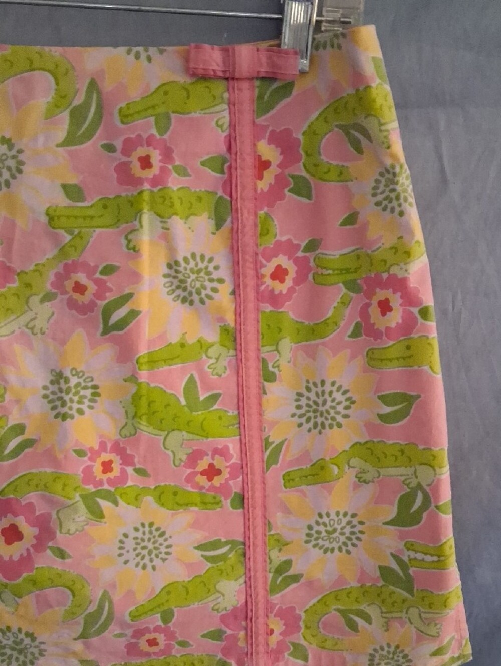 Lilly Pulitzer Women's Pink Floral With Green Alligators Print Skort Size 8 - Picture 3 of 9